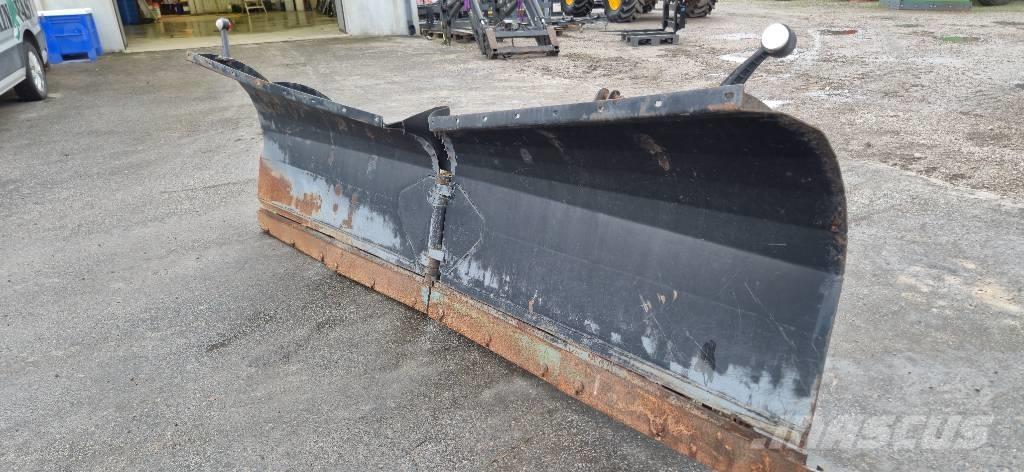  Vikplog 320 Grāvju arkli