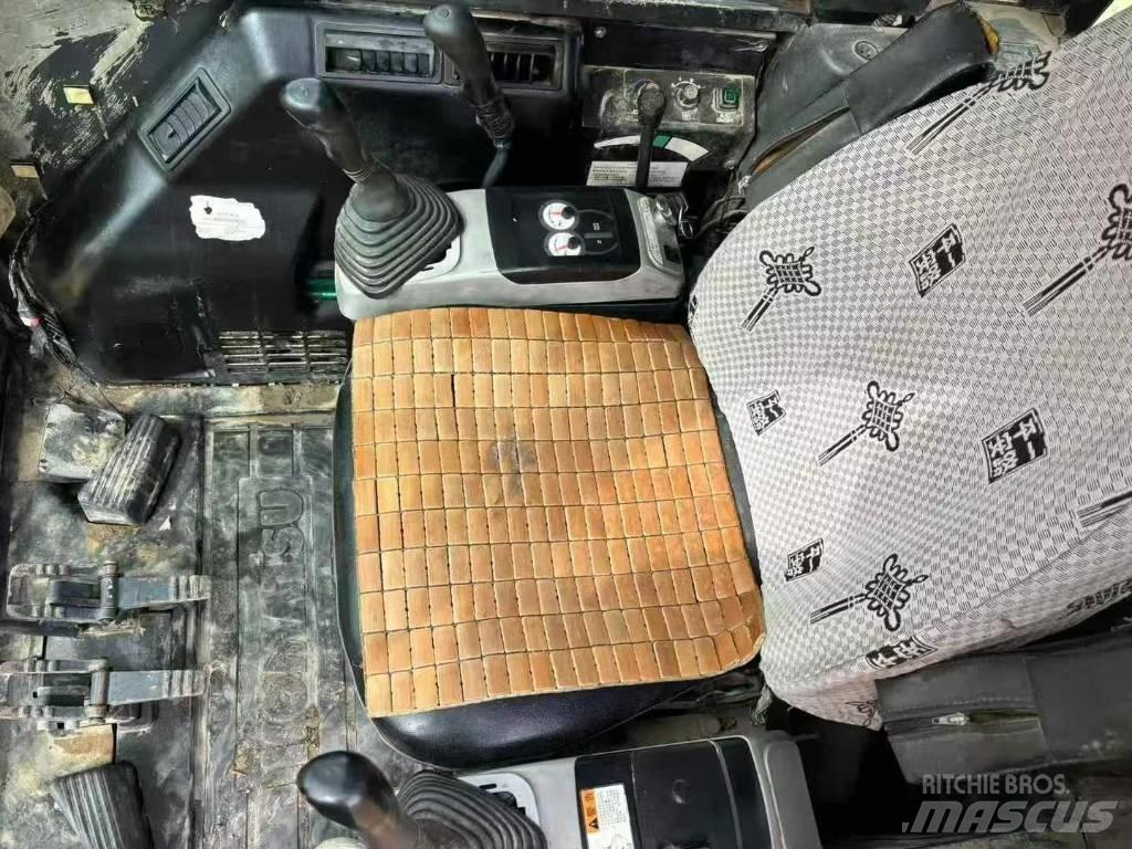 Komatsu PC 56 Kāpurķēžu ekskavatori