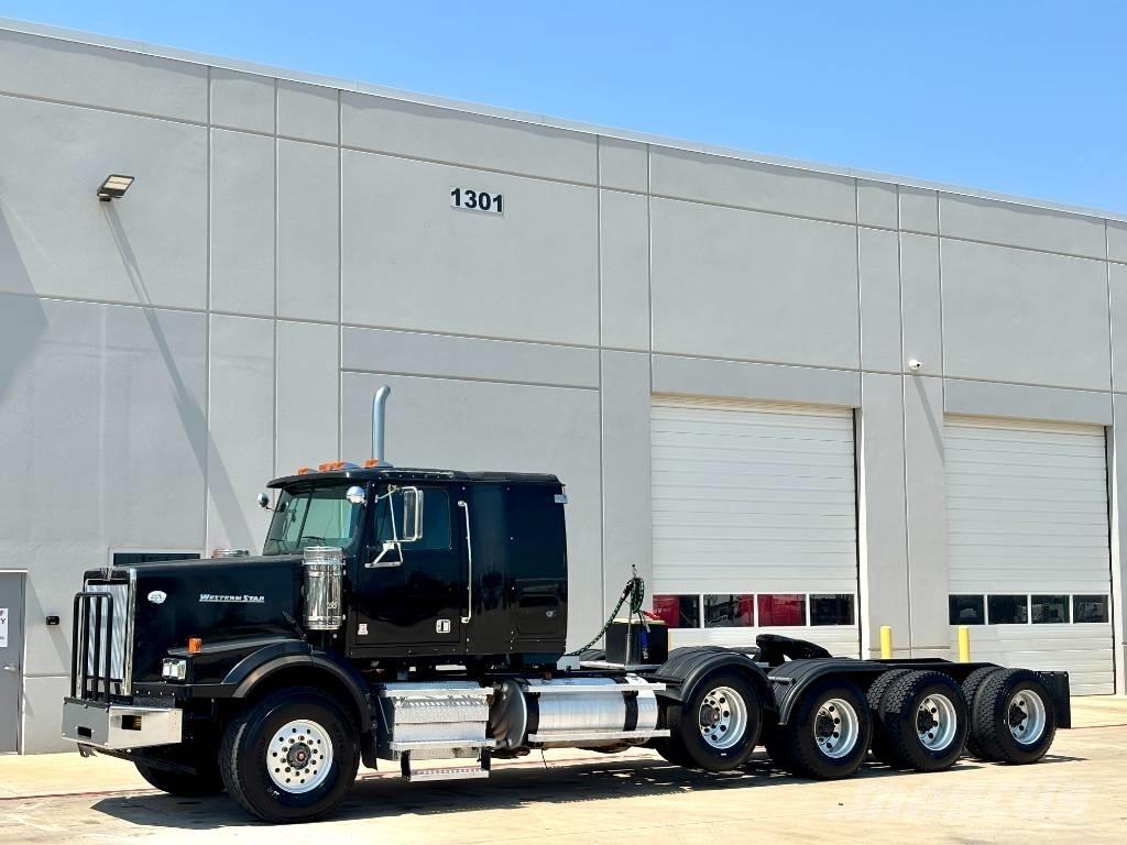 Western Star 4900 SA Vilcēji