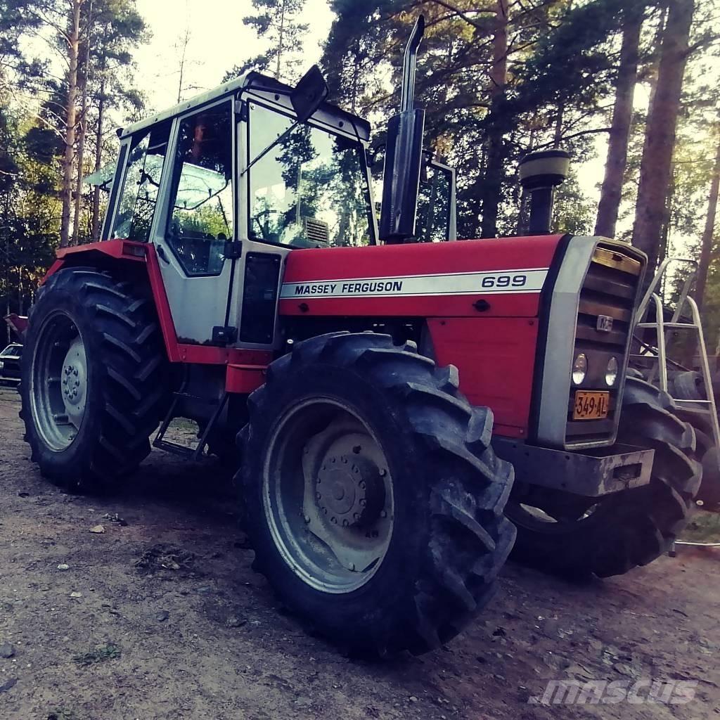 Massey Ferguson 699 Traktori