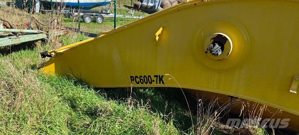 Komatsu PC 600-7K Strēles un kausi