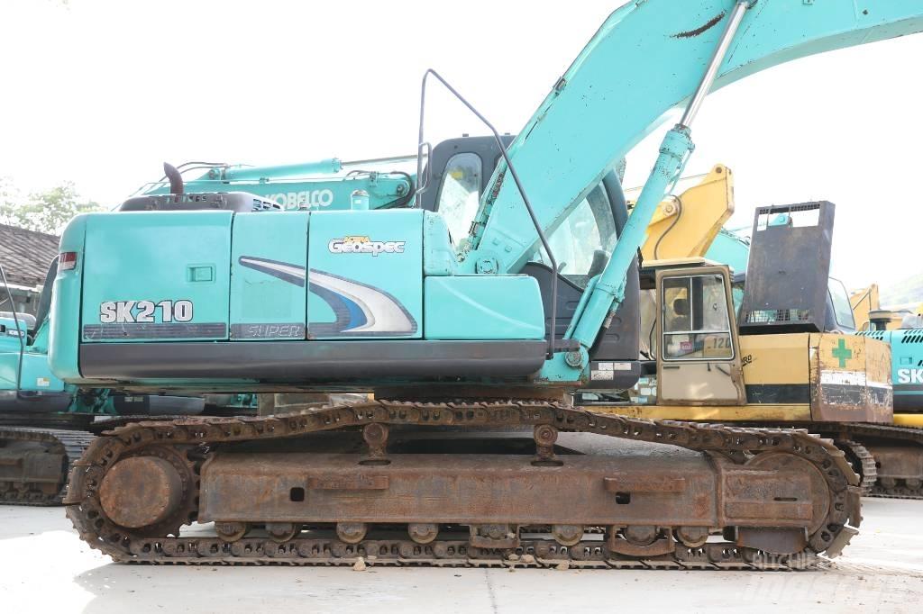 Kobelco SK 210-8 Kāpurķēžu ekskavatori