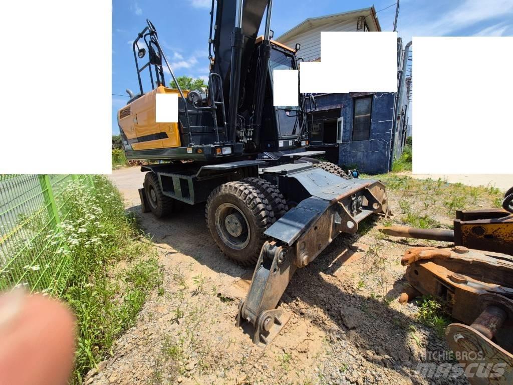 Hyundai HW 210 A Ekskavatori uz riteņiem