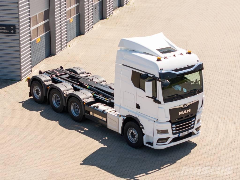 MAN TGX 35.520 Treileri ar āķi