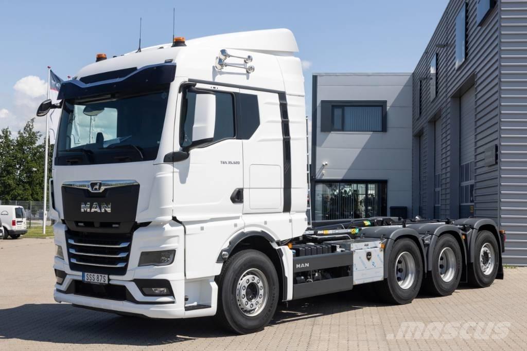 MAN TGX 35.520 Treileri ar āķi