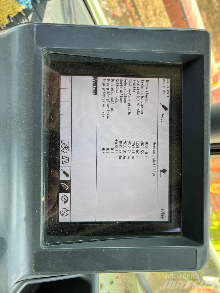CLAAS Lexion 600 TT Ražas novākšanas kombaini