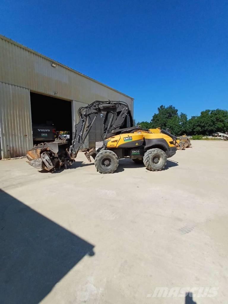 Mecalac 12 MTX Ekskavatori uz riteņiem