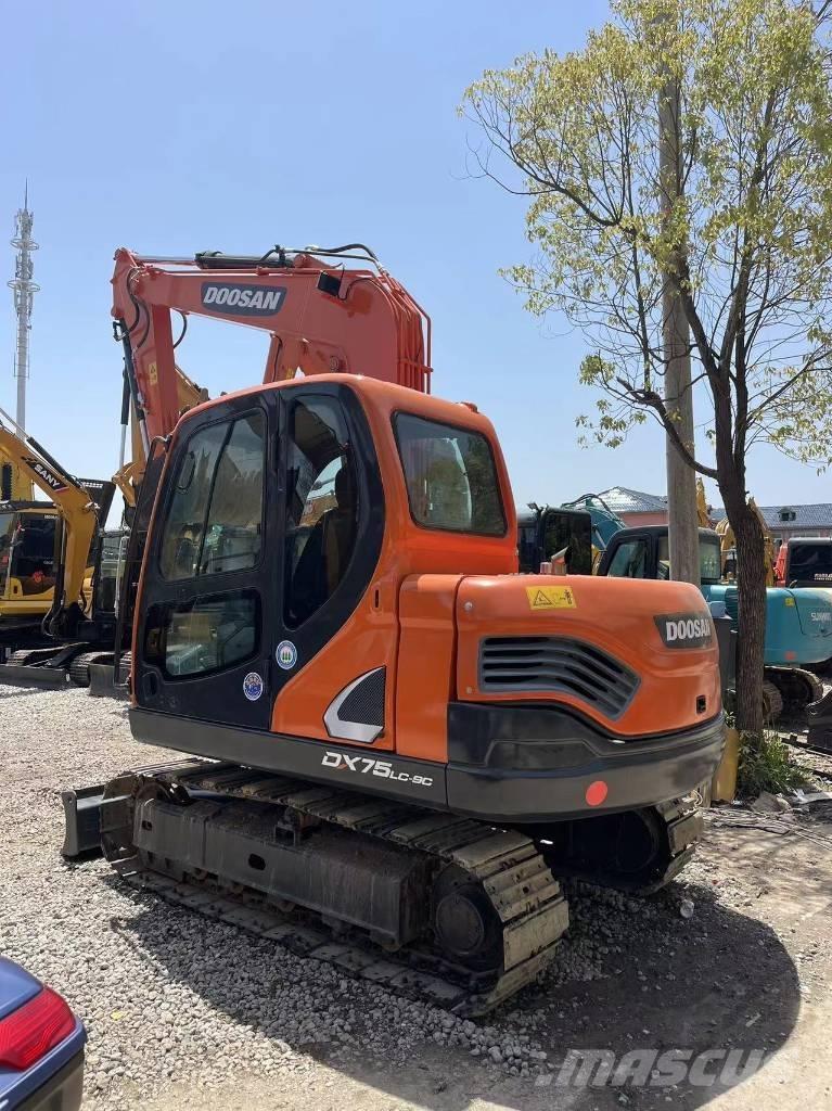 Doosan DX 75-9 C Vidēja lieluma ekskavatori 7 t - 12 t