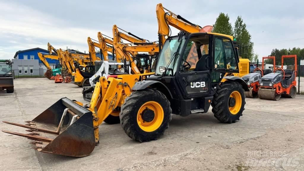 JCB 531-70 Teleskopiskie riteņu iekrāvēji