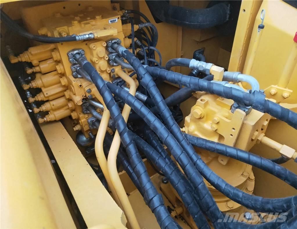 Komatsu PC200-7 Kāpurķēžu ekskavatori