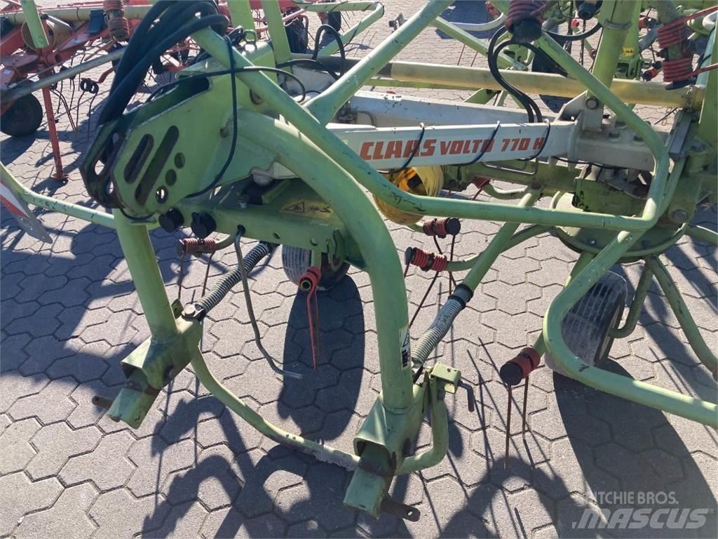 CLAAS Volto 770 Grābekļi un siena ārdītāji