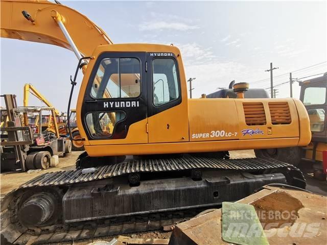 Hyundai R300LC-7 Kāpurķēžu ekskavatori