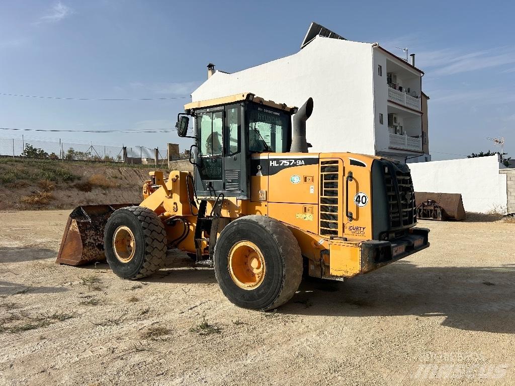 Hyundai HL 757-9 A Iekrāvēji uz riteņiem