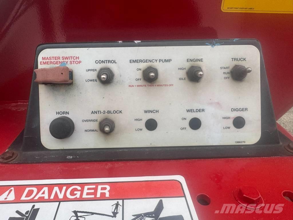 Elliott L60R Smagās mašīnas ar celtni