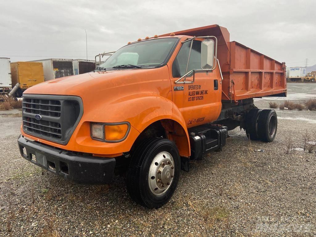 Ford F 650 Pašizgāzējs