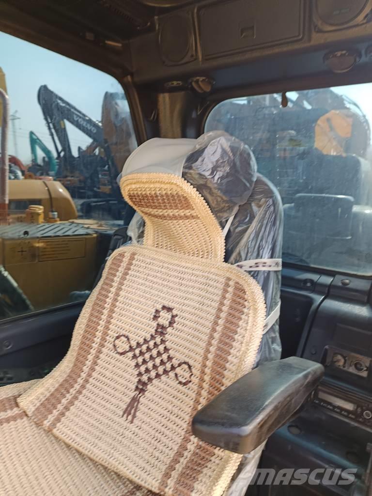 Volvo EC 210 Kāpurķēžu ekskavatori