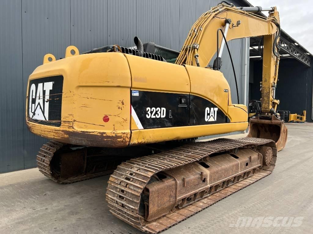 CAT 323D L Kāpurķēžu ekskavatori