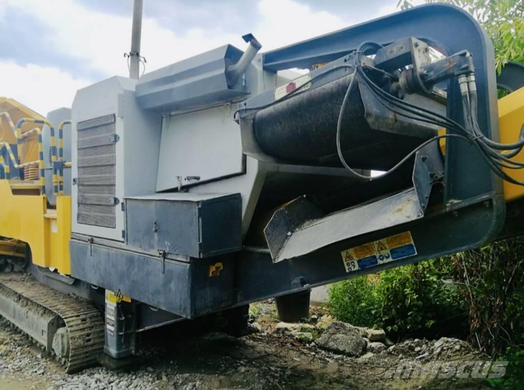 Sandvik QJ 240 Mobilie drupinātāji