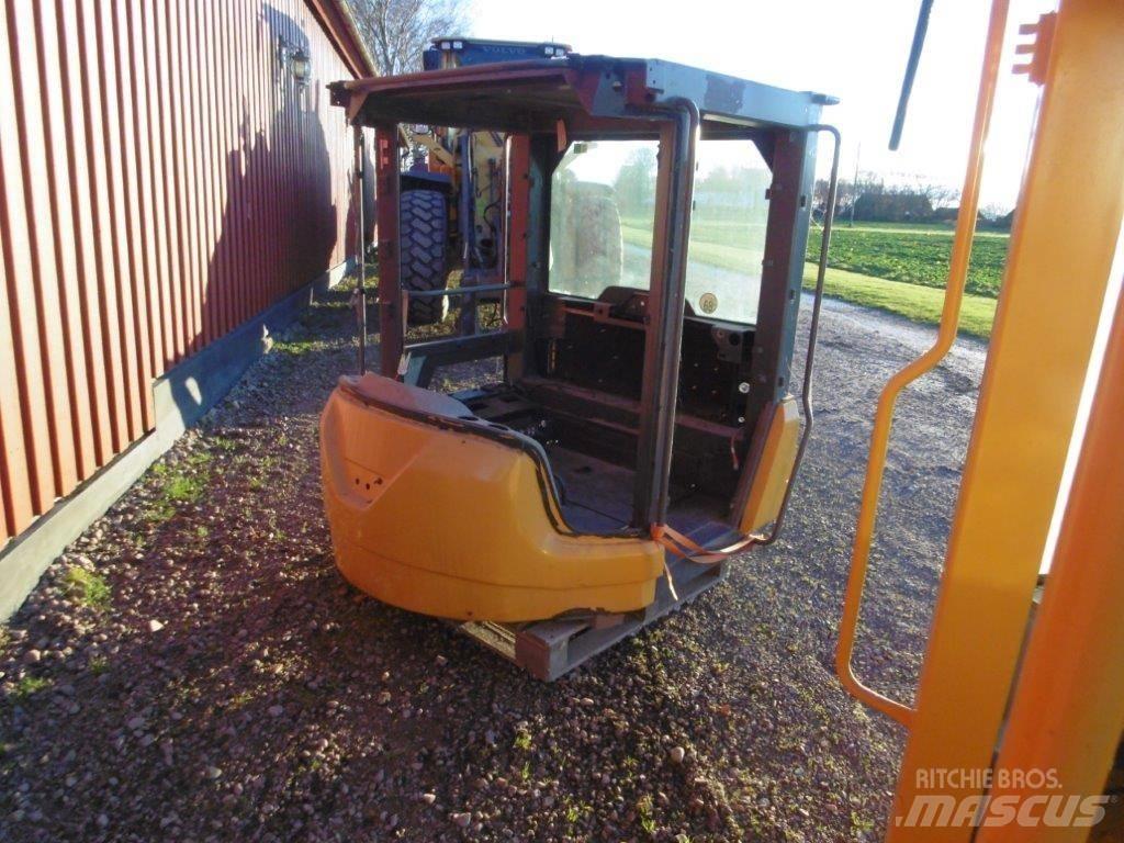  Hytt Volvo L60F Kabīnes un interjers