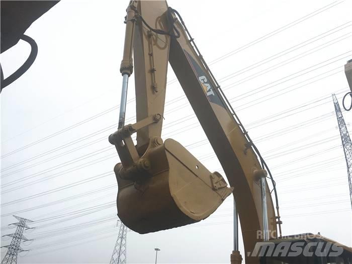 CAT 320 B L Kāpurķēžu ekskavatori