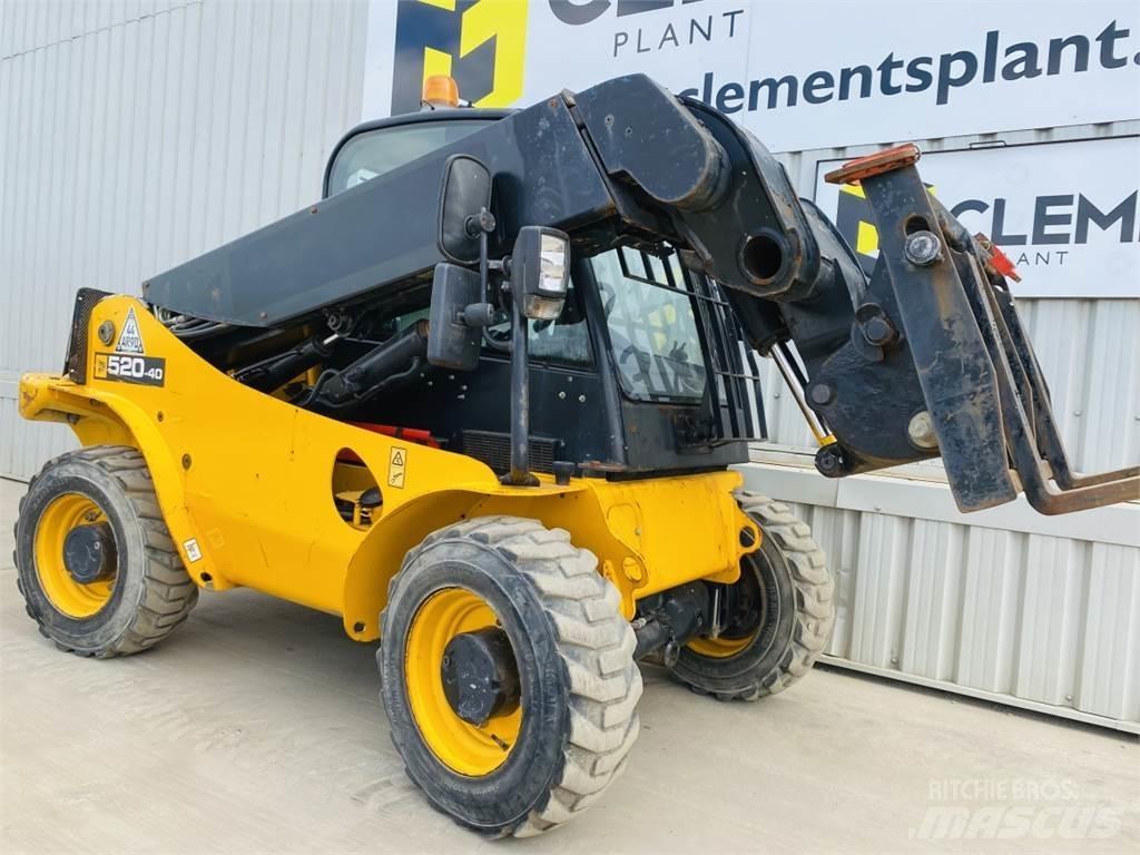 JCB 520-40 Teleskopiskie manipulatori