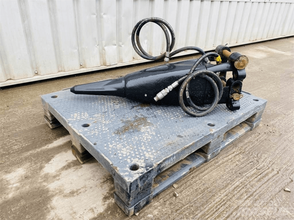 Rammer BR108 Āmuri/Drupinātāji
