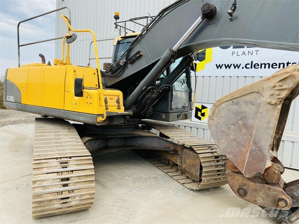Volvo EC210CL Kāpurķēžu ekskavatori