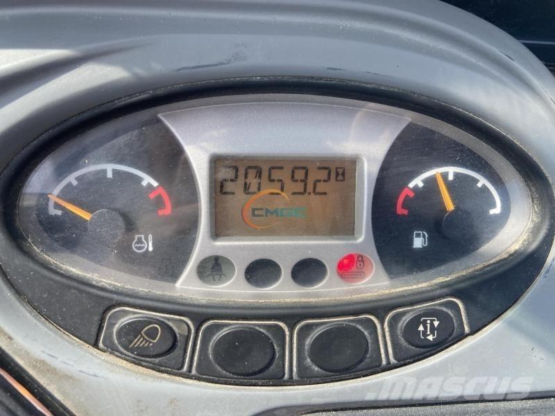 Bobcat E19 Ekskavatori uz riteņiem