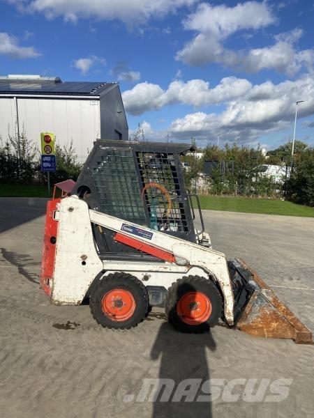 Bobcat S 70 Iekrāvēji uz riteņiem
