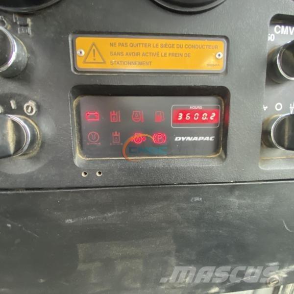 Dynapac CA302D Augsnes blīvētāji