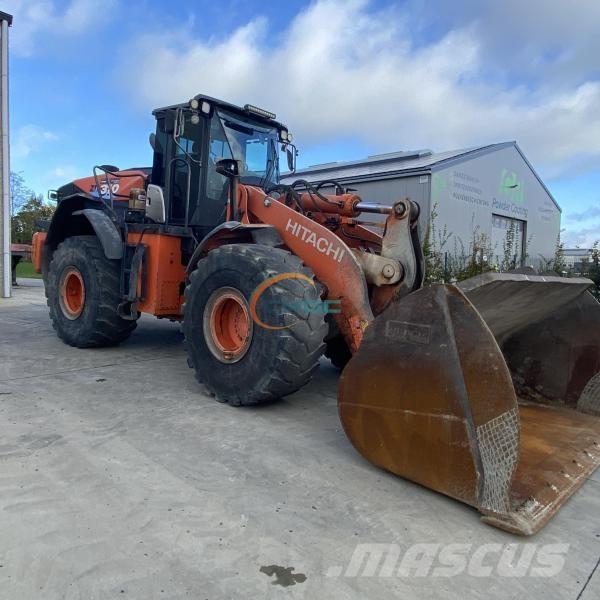 Hitachi ZW310 Iekrāvēji uz riteņiem