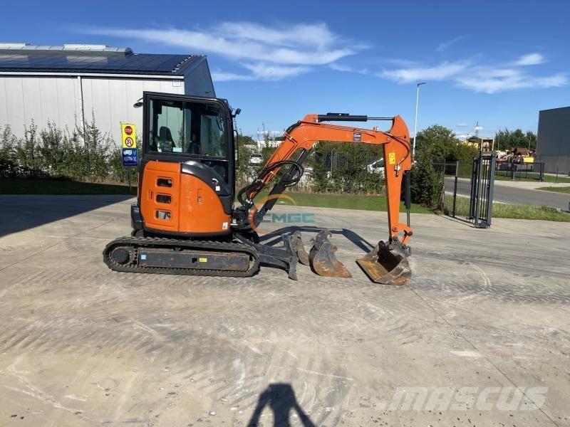 Hitachi ZX336 Ekskavatori uz riteņiem