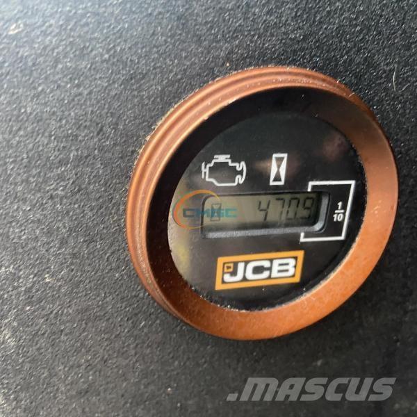 JCB 19C1 Ekskavatori uz riteņiem