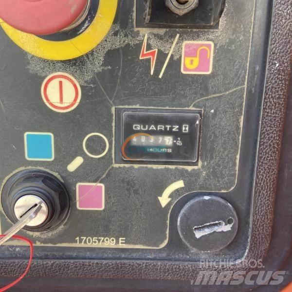 JLG 1250AJP Strēles pacēlāji