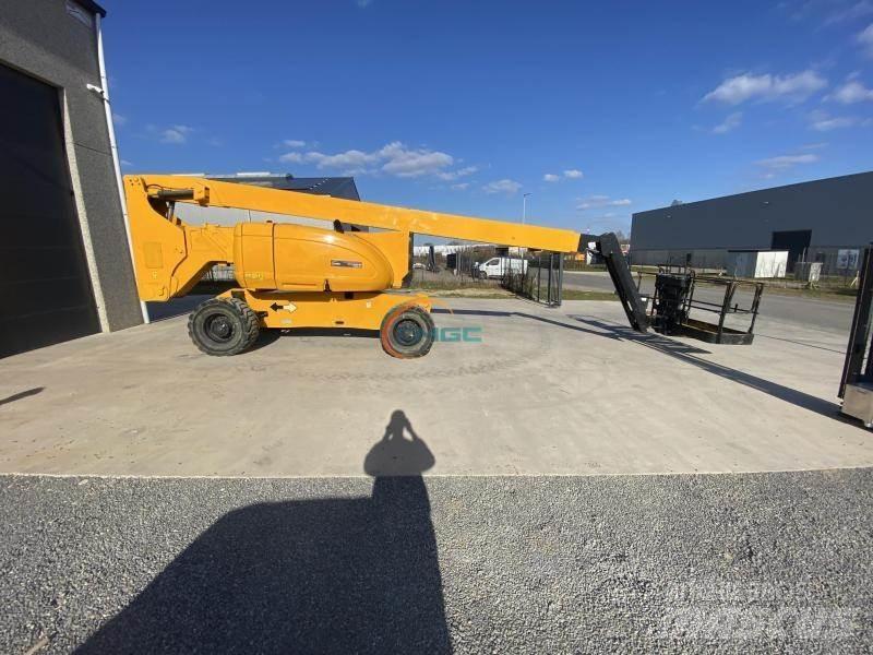 JLG 800AJ Strēles pacēlāji