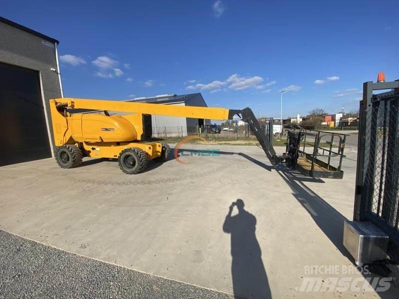 JLG 800AJ Strēles pacēlāji