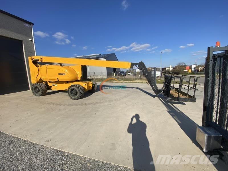 JLG 800AJ Strēles pacēlāji