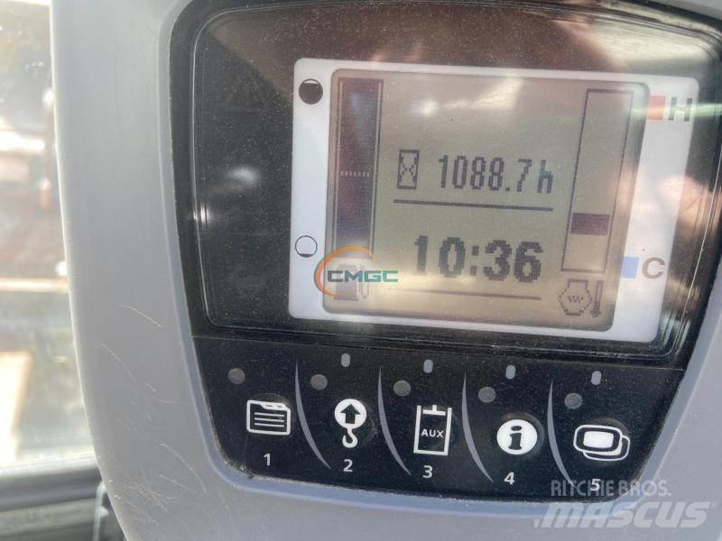 Kubota U36-4 Ekskavatori uz riteņiem