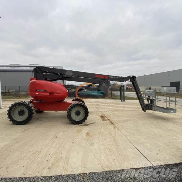Manitou 200 ATJ Strēles pacēlāji