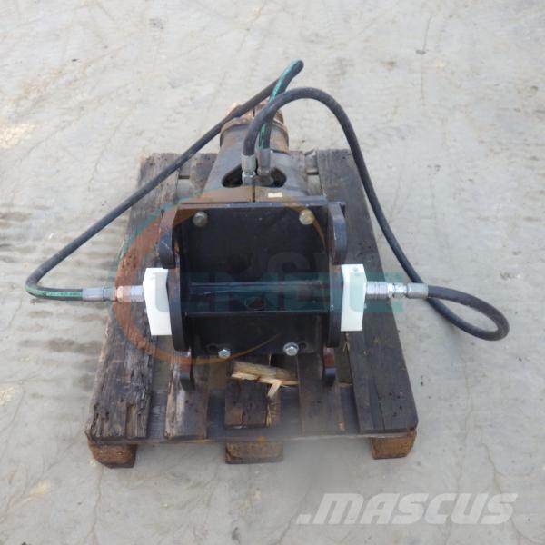 Sandvik CB45S Āmuri/Drupinātāji