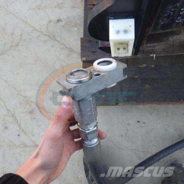 Sandvik CB45S Āmuri/Drupinātāji