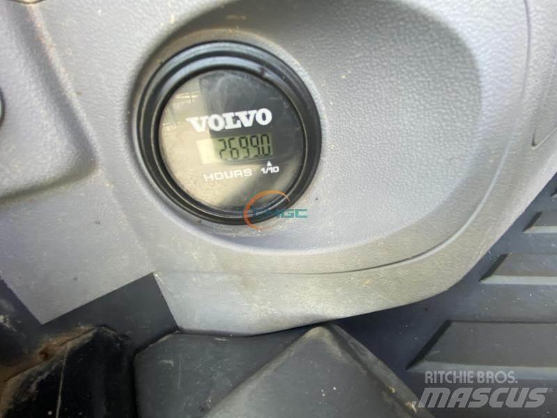 Volvo EC60E Ekskavatori uz riteņiem
