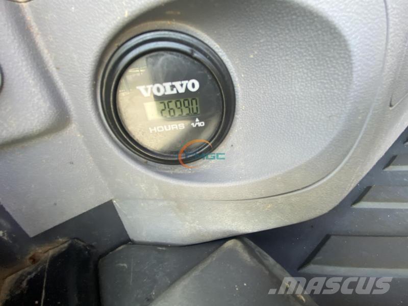 Volvo EC60E Ekskavatori uz riteņiem