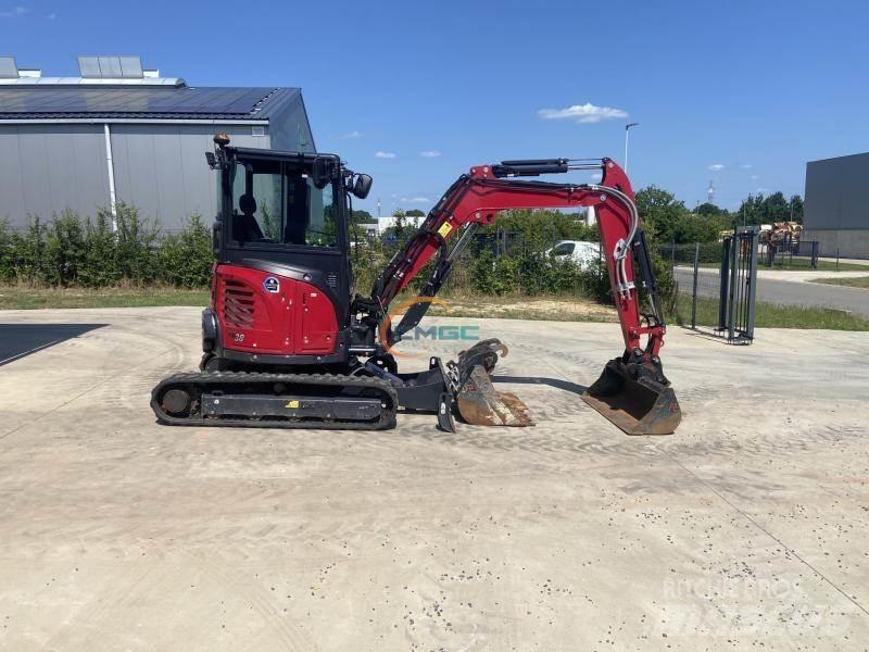 Yanmar VIO38-6 Ekskavatori uz riteņiem