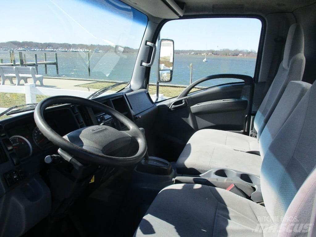 Isuzu NPR Furgons