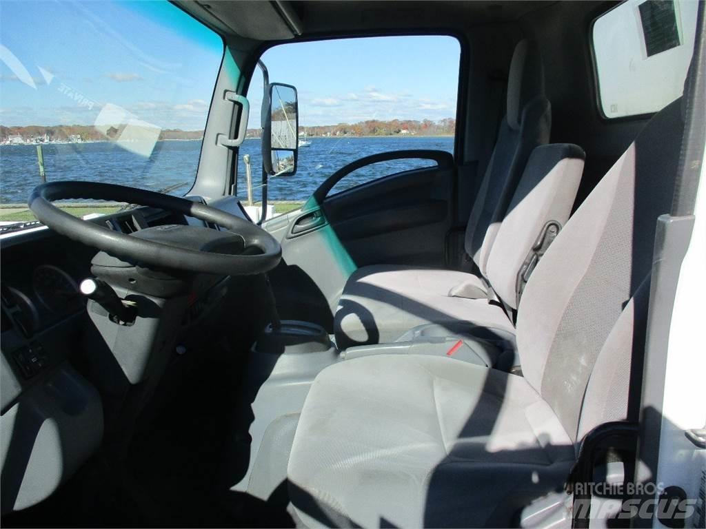 Isuzu NQR Furgons