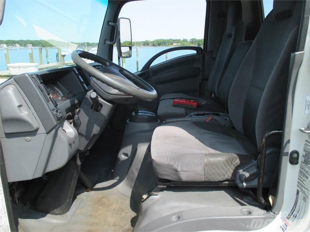Isuzu NRR Smagās mašīnas ar konteineriem