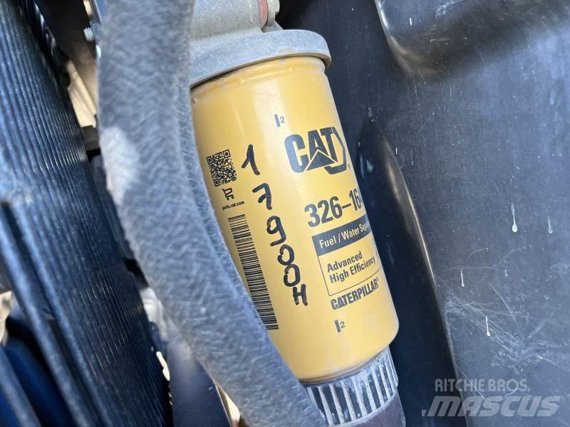 CAT 972K Iekrāvēji uz riteņiem