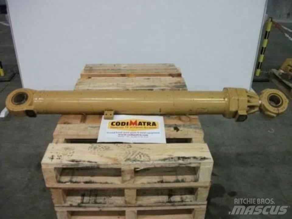 CAT 215 Hidraulika