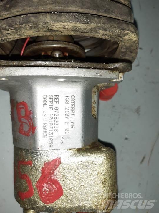 CAT 317B Kabīnes un interjers